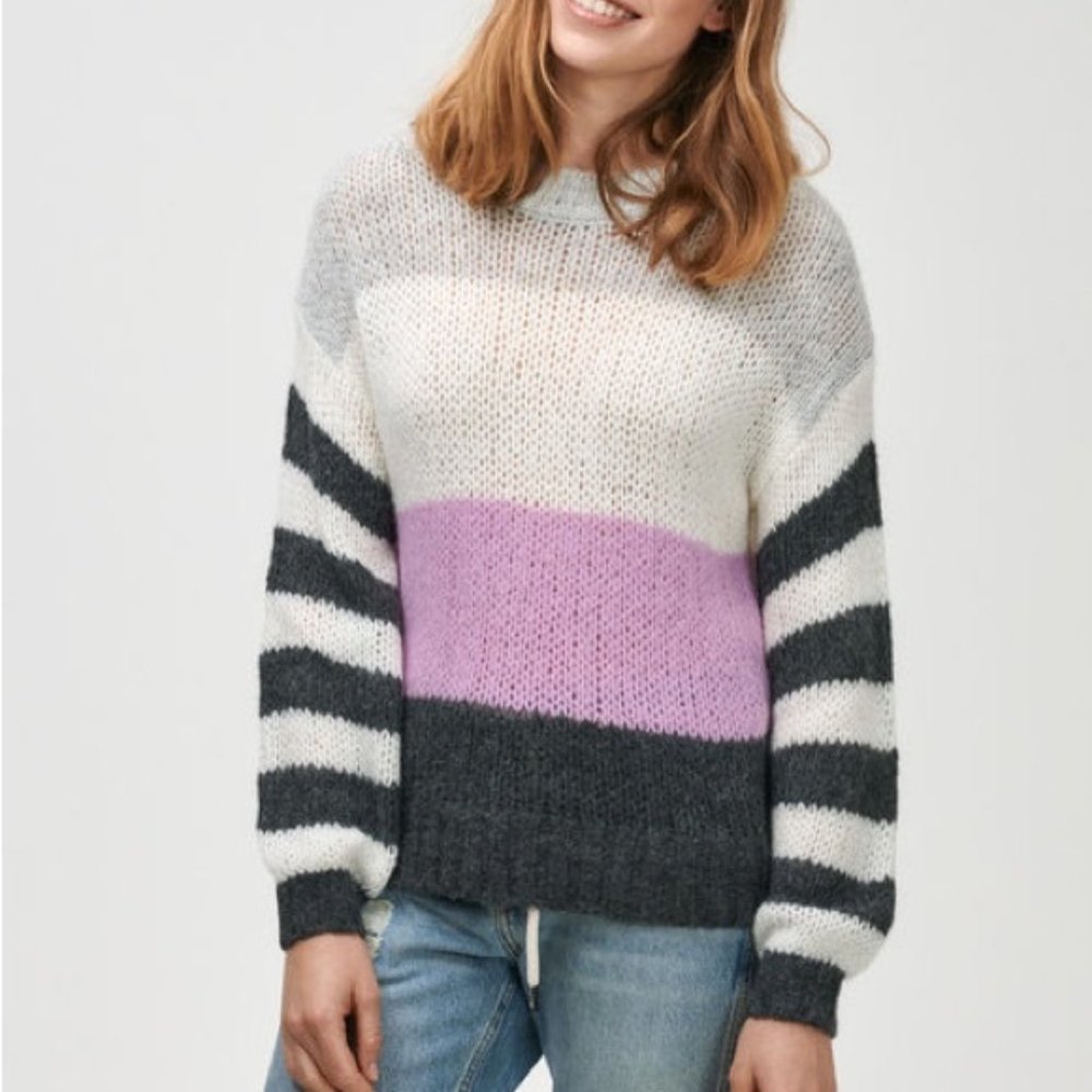 Gap Luxe Boatneck Sweater - in Lilac & Grey